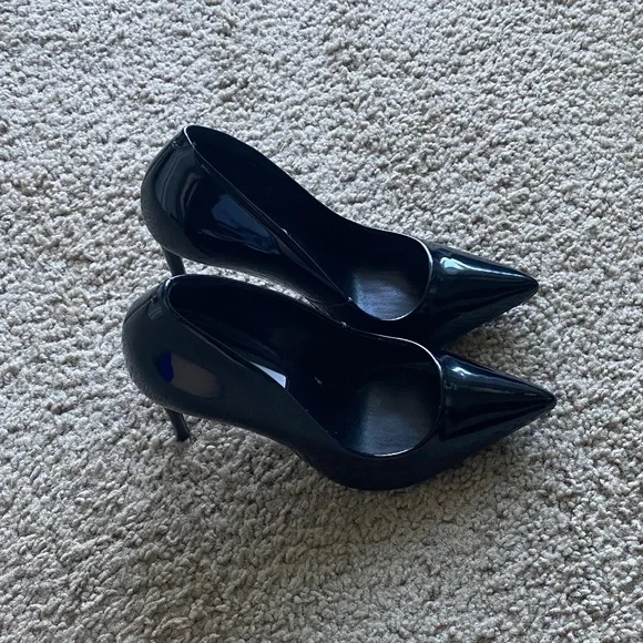 Steve Madden "Vala" Pumps - Picture 5 of 11